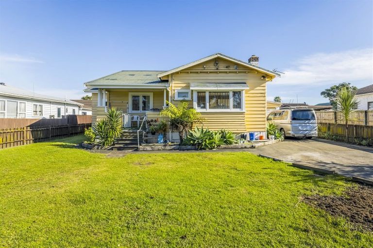 Photo of property in 1/90 Jellicoe Road, Manurewa, Auckland, 2102