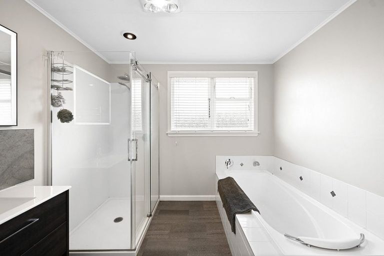 Photo of property in 83 Bryant Road, St Andrews, Hamilton, 3200