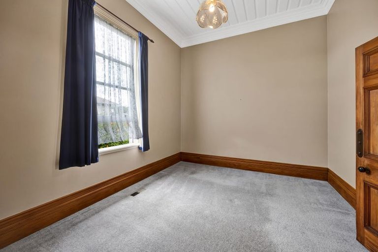 Photo of property in 58 Collins Street, Hawera, 4610