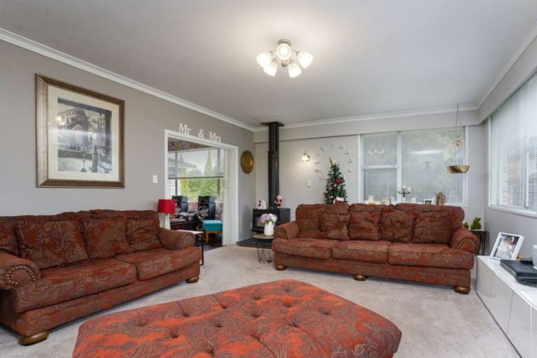 Photo of property in 2 Rahiwi Place, Lansdowne, Masterton, 5810