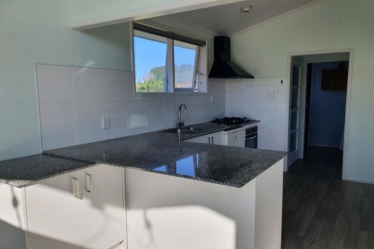 Photo of property in 32 Mervan Street, Mangere East, Auckland, 2024