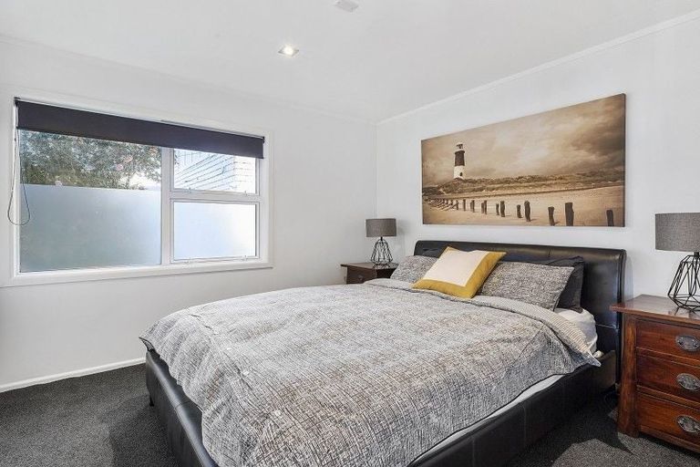 Photo of property in 17-17a Barton Terrace, Thorndon, Wellington, 6011