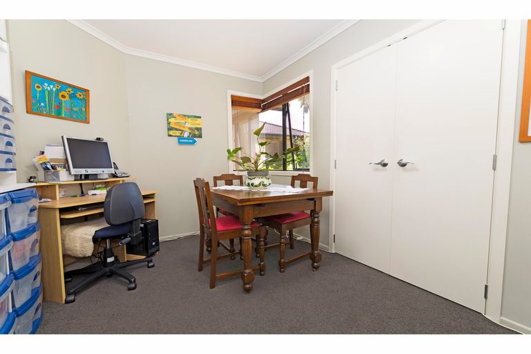 Photo of property in 15 Carnelian Court, Westgate, Auckland, 0614
