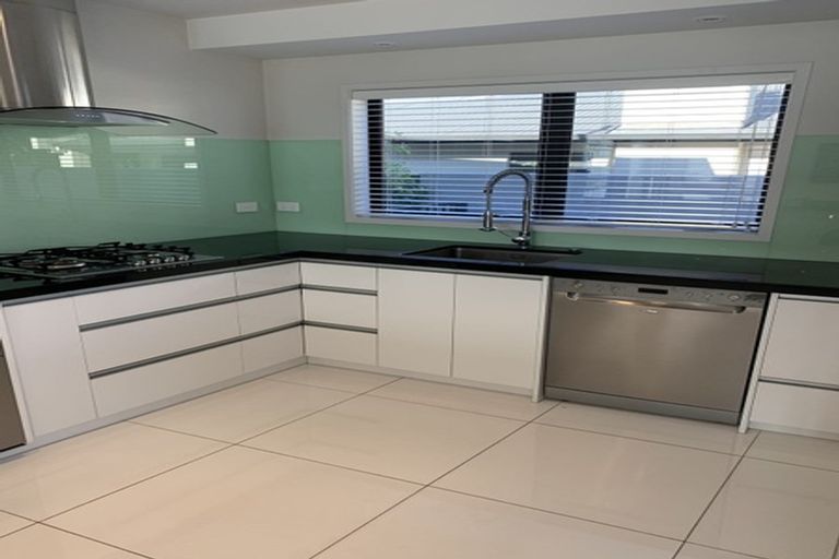 Photo of property in 143a Oceanview Road, Mount Maunganui, 3116