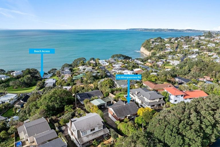 Photo of property in 278 Whangaparaoa Road, Red Beach, 0932
