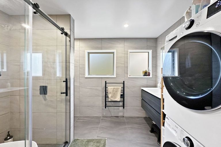 Photo of property in 15 Judd Crescent, Naenae, Lower Hutt, 5011