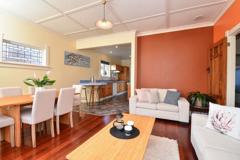 Photo of property in 24 Te Aroha Street, Hamilton East, Hamilton, 3216