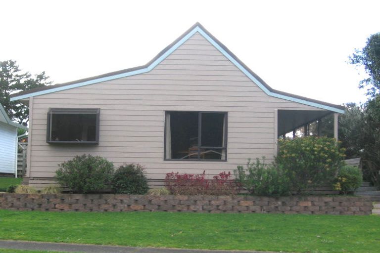 Photo of property in 1a Champion Place, Pauanui, Hikuai, 3579