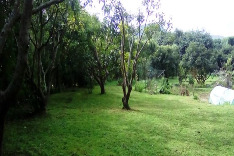 Photo of property in 6 Pukeatua Road, Maungatapere, Whangarei, 0179