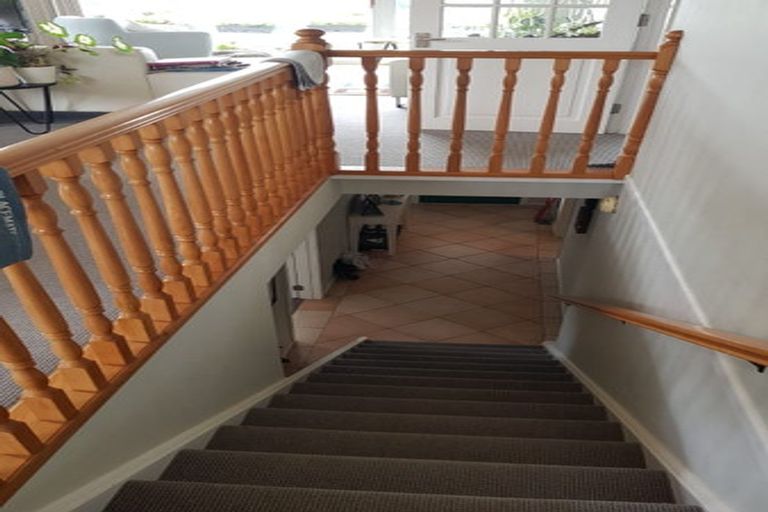 Photo of property in 27 Stillwater Crescent, Stillwater, Silverdale, 0993