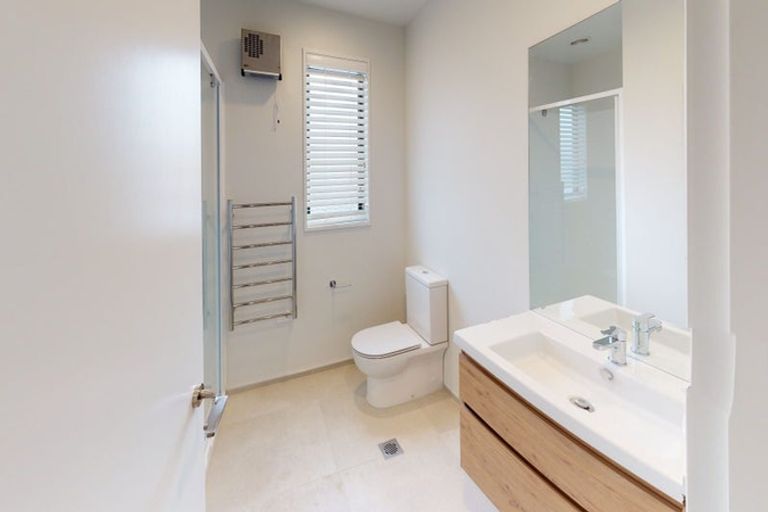 Photo of property in 2a Division Street, Riccarton, Christchurch, 8041