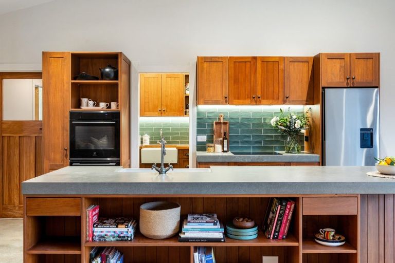 Photo of property in 2 Rich Rise, Havelock North, 4130