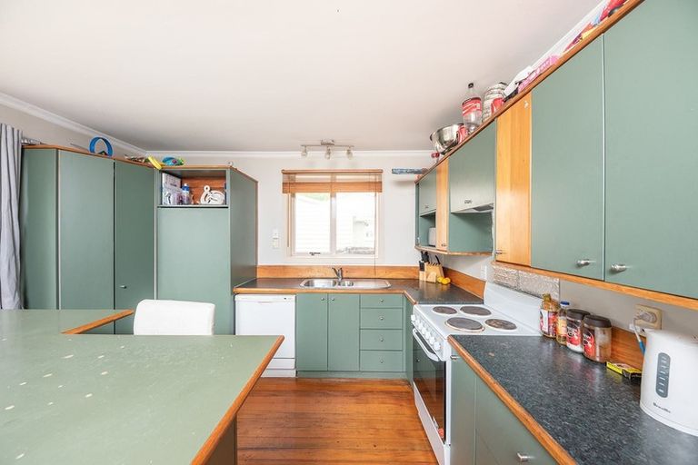 Photo of property in 3 Glenora Place, Hornby, Christchurch, 8042