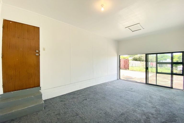 Photo of property in 2/39 Ashlynne Avenue, Papatoetoe, Auckland, 2025