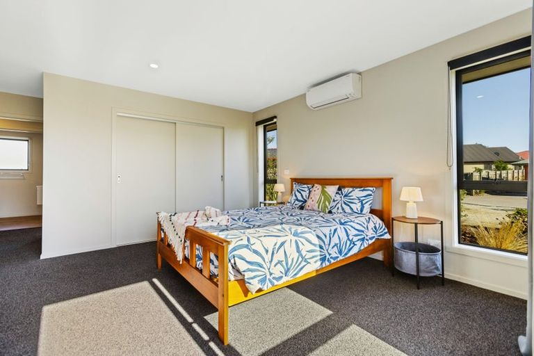 Photo of property in 21 Frye Crescent, Albert Town, Wanaka, 9305