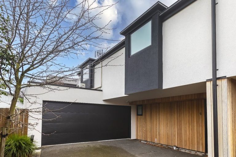 Photo of property in 5/43 Division Street, Riccarton, Christchurch, 8041