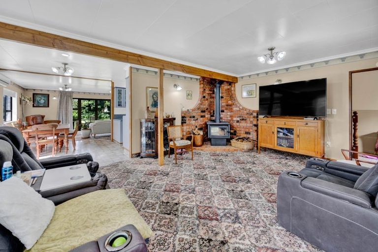 Photo of property in 17 Weld Street, Normanby, Hawera, 4614