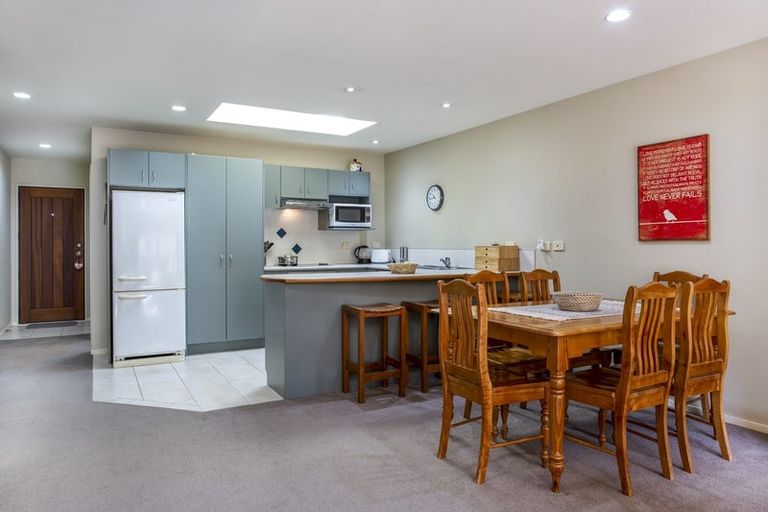 Photo of property in 9 Bunker Rise, Golflands, Auckland, 2013