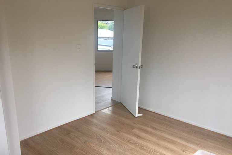 Photo of property in 3/69 Monarch Avenue, Hillcrest, Auckland, 0627