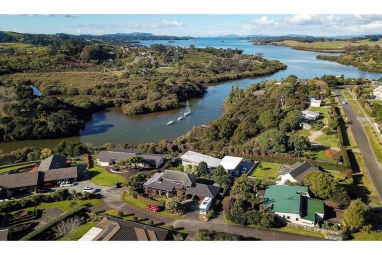 Photo of property in 54a Riverview Road, Kerikeri, 0230