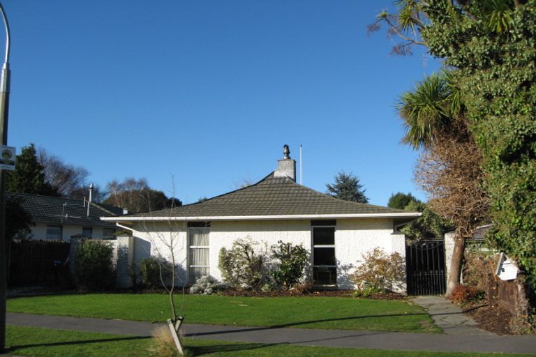 Photo of property in 8 Sarabande Avenue, Redwood, Christchurch, 8051