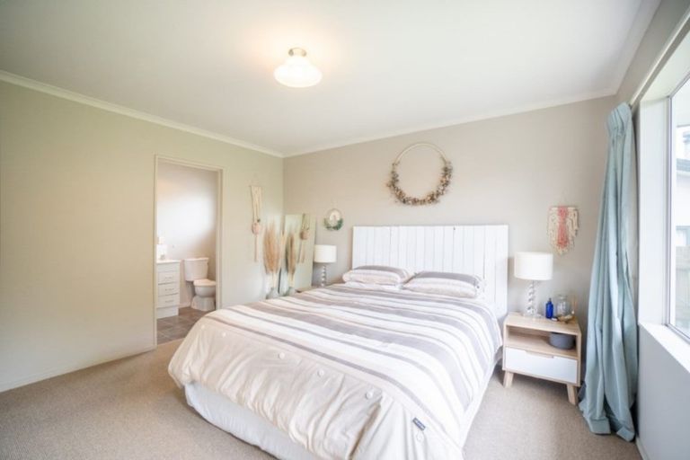 Photo of property in 107 Fraser Drive, Feilding, 4702