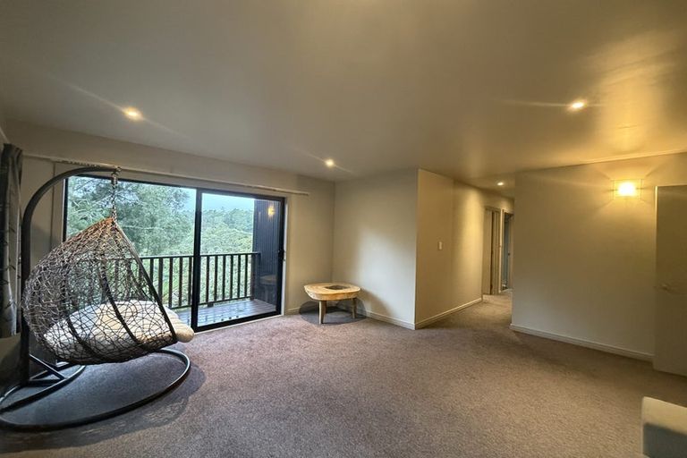 Photo of property in 40 Hiwihau Place, Glenfield, Auckland, 0629