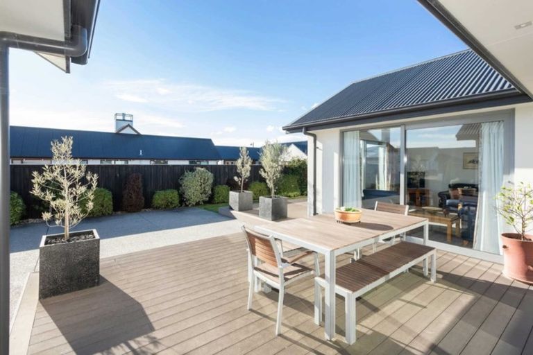 Photo of property in 17 Waterstock Way, Parklands, Christchurch, 8083