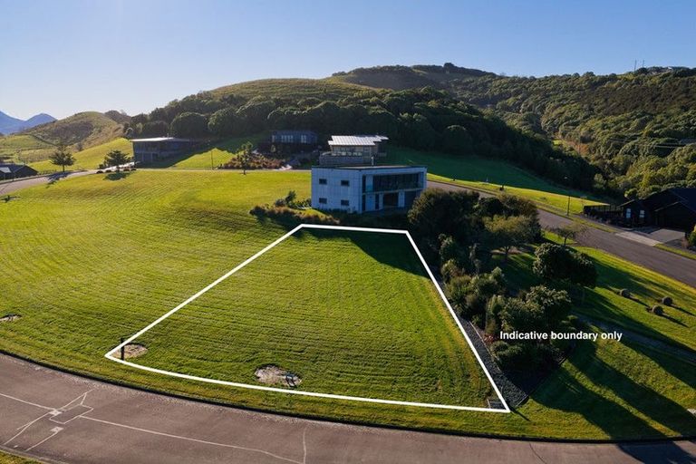 Photo of property in 36 Knowles Crescent, Kaikoura Flat, Kaikoura, 7371