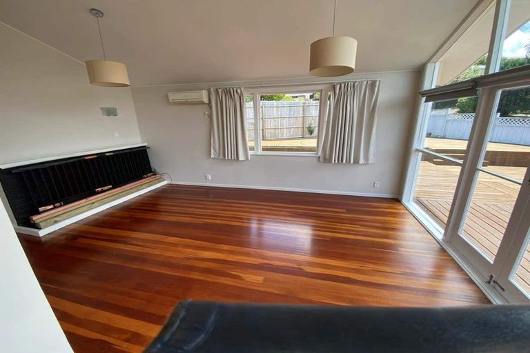 Photo of property in 4 Roband Avenue, Glenfield, Auckland, 0629