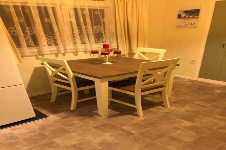 Photo of property in 137 Cambridge Street, Levin, 5510