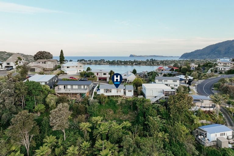 Photo of property in 6 Ridge Road, Tairua, 3508