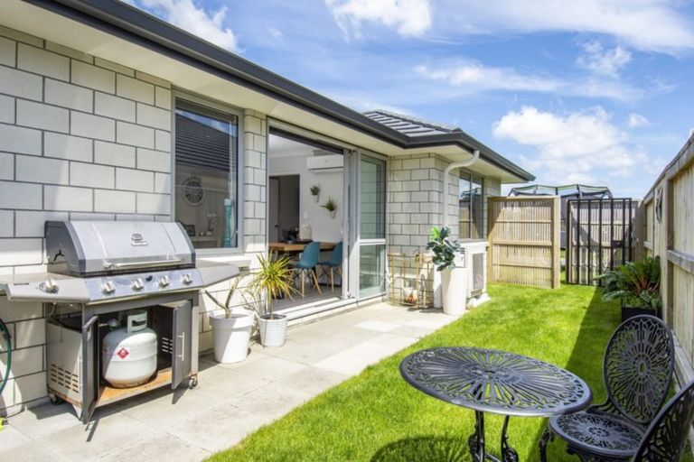 Photo of property in 41 Te Kio Crescent, Papamoa Beach, Papamoa, 3118