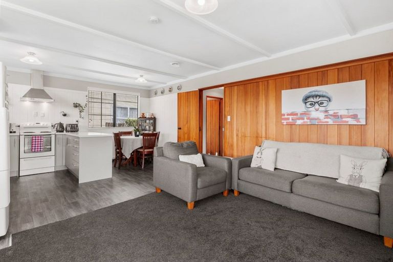 Photo of property in 9 Miller Street, Glenholme, Rotorua, 3010