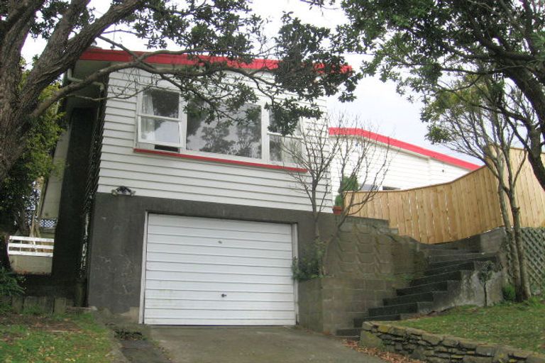 Photo of property in 3 Radnall Way, Johnsonville, Wellington, 6037