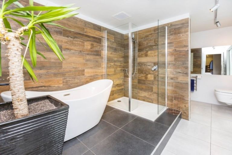 Photo of property in 18 Plateau Road, Te Marua, Upper Hutt, 5018