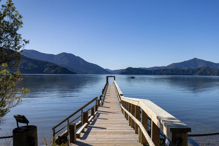 Photo of property in 225 Moetapu Bay Road, Moetapu Bay, Linkwater, 7282