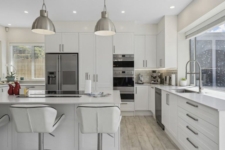 Photo of property in 85 Paremata Road, Paremata, Porirua, 5024