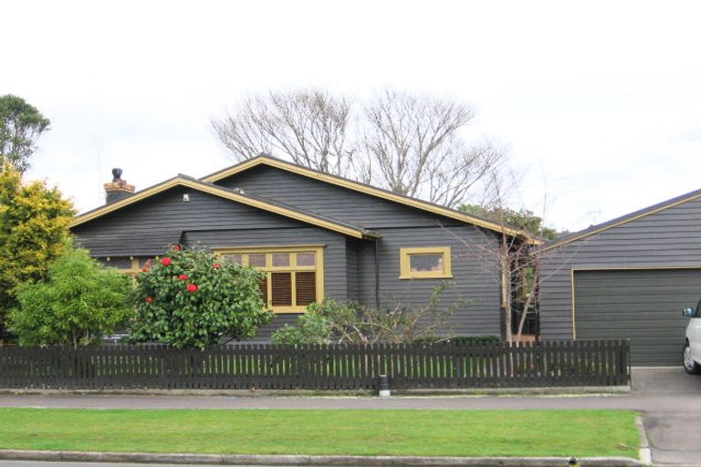 Photo of property in 52 Marne Street, Hokowhitu, Palmerston North, 4410