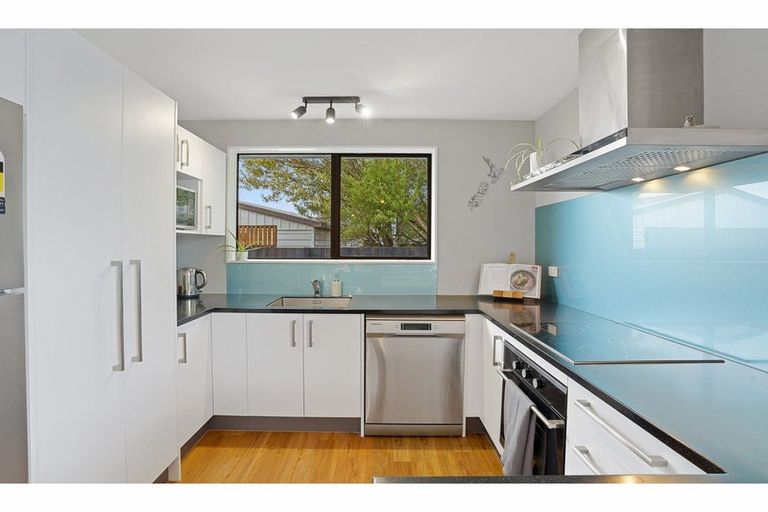 Photo of property in 17a Chadbury Street, Parklands, Christchurch, 8083