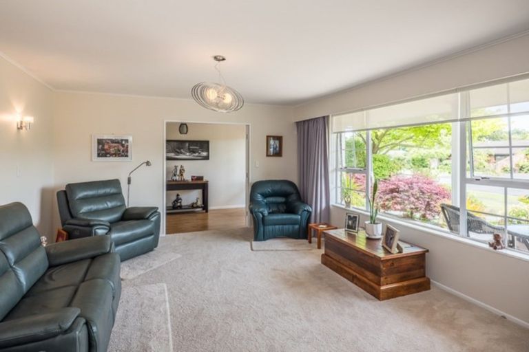 Photo of property in 22 Awanui Drive, Waikanae, 5036