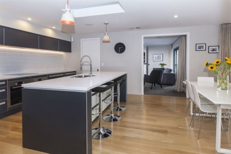 Photo of property in 10 Penhelig Place, Burnside, Christchurch, 8053