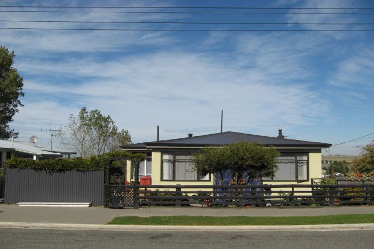 Photo of property in 21 Cambridge Street, Kensington, Timaru, 7910