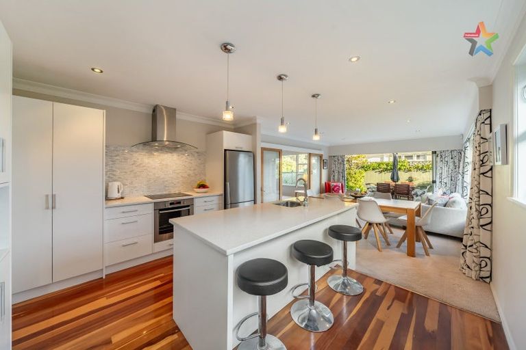 Photo of property in 27 Hinau Street, Woburn, Lower Hutt, 5010