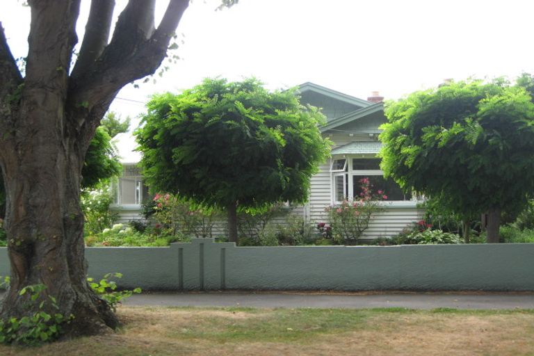 Photo of property in 122 Mersey Street, St Albans, Christchurch, 8014