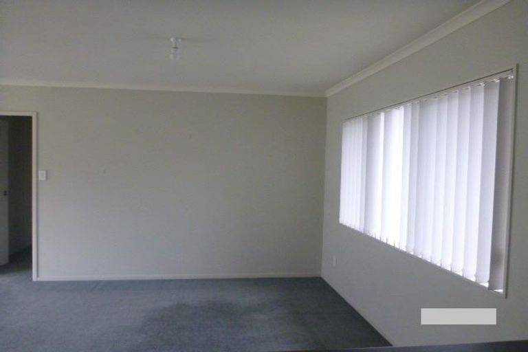Photo of property in 52 Milson Drive, Papakura, 2110