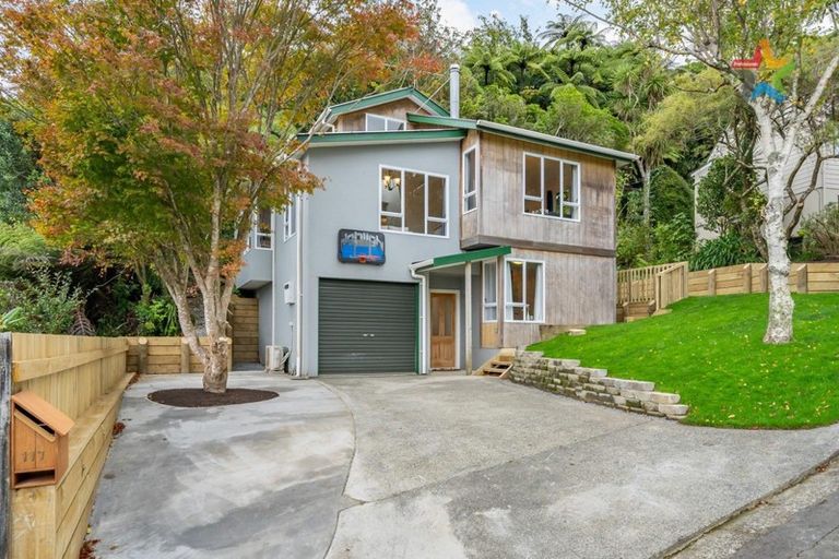 Photo of property in 117 Tirohanga Road, Tirohanga, Lower Hutt, 5010