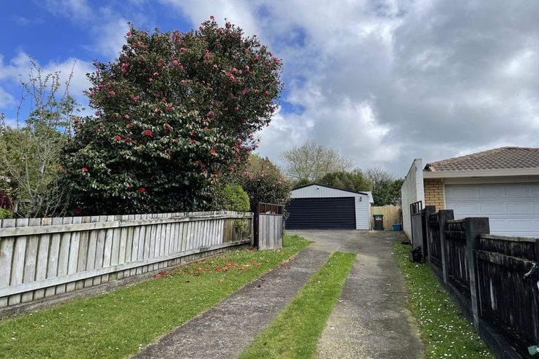 Photo of property in 9 Ngahere Street, Inglewood, 4330