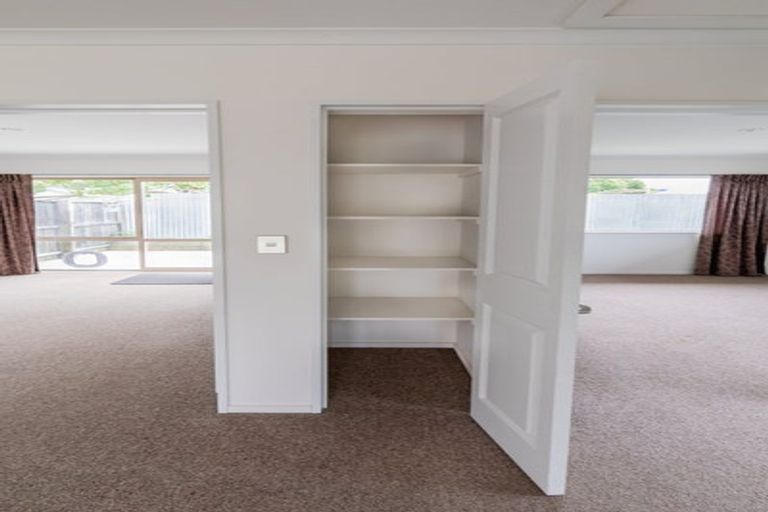 Photo of property in 3 Reeves Road, Rangiora, 7400