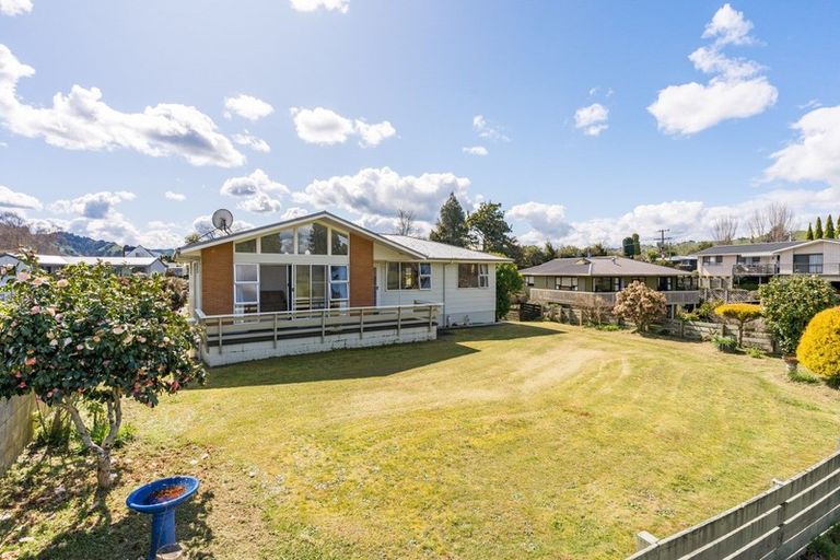 Photo of property in 5 Simmons Road, Taumarunui, 3920